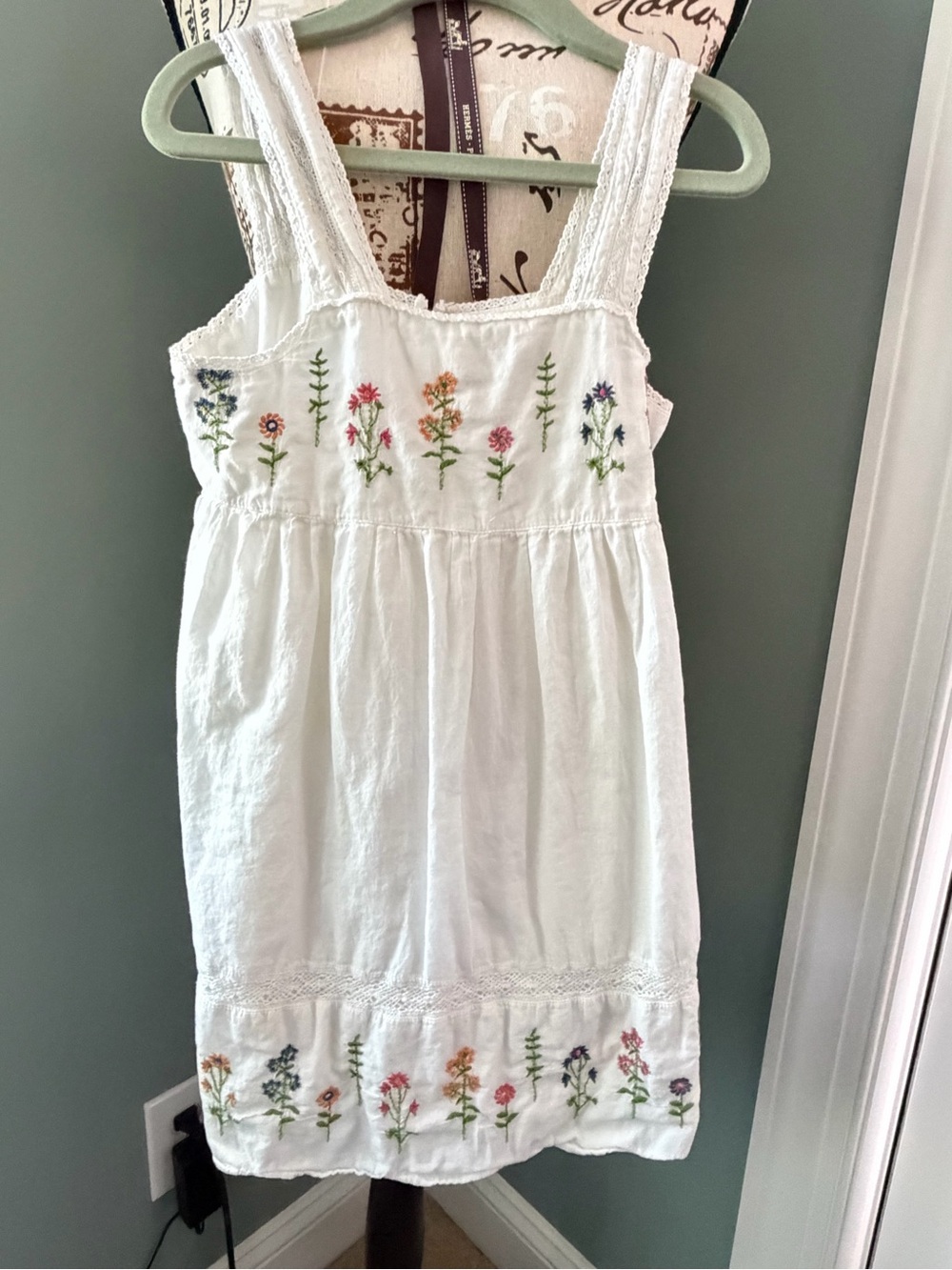 Mimi & Maggie White Girls' Sundress with Multicolor Floral Embroidery